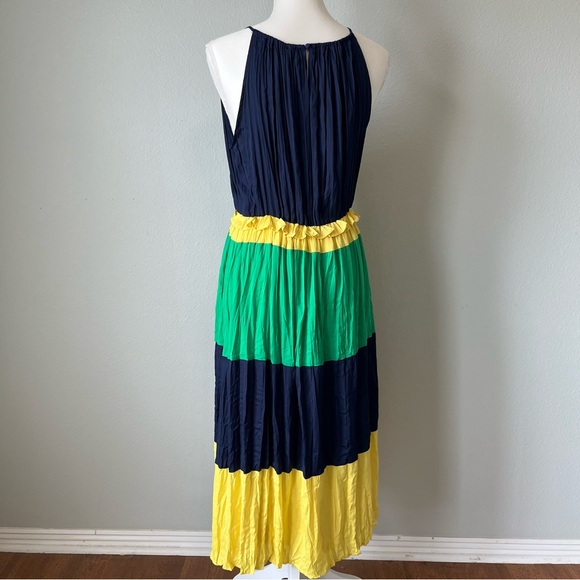 Gibson Latimer tiered colorblock crinkle midi dress. - Picture 2 of 7